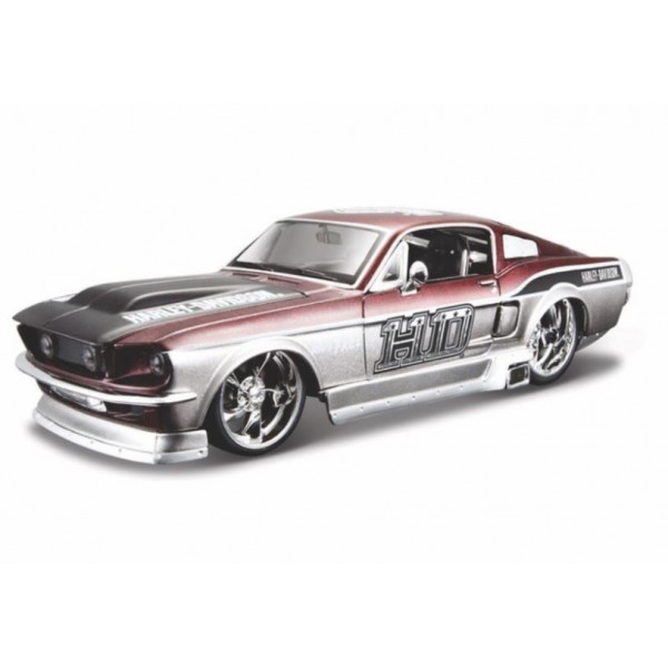 Model Auto 1967 Ford Mustang GT