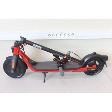 SALE OUT. Ninebot by Segway eKickscooter D38E, Black/Red | Segway | Ninebot eKickscooter D38E | Up to 25 km/h | Black/Red | 24 month(s)