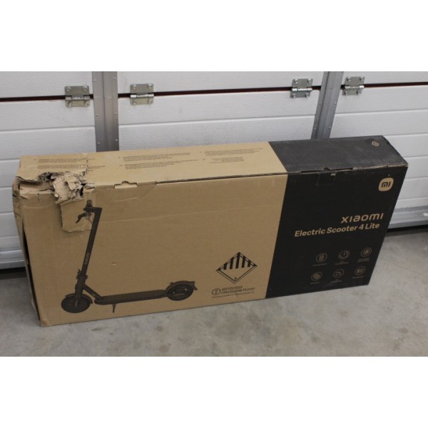 SALE OUT. Xiaomi Electric Scooter 4 ...
