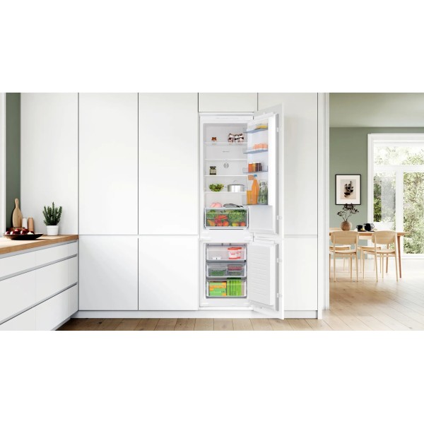 Bosch Serie 2 KIN96NSE0 fridge-freezer Built-in ...