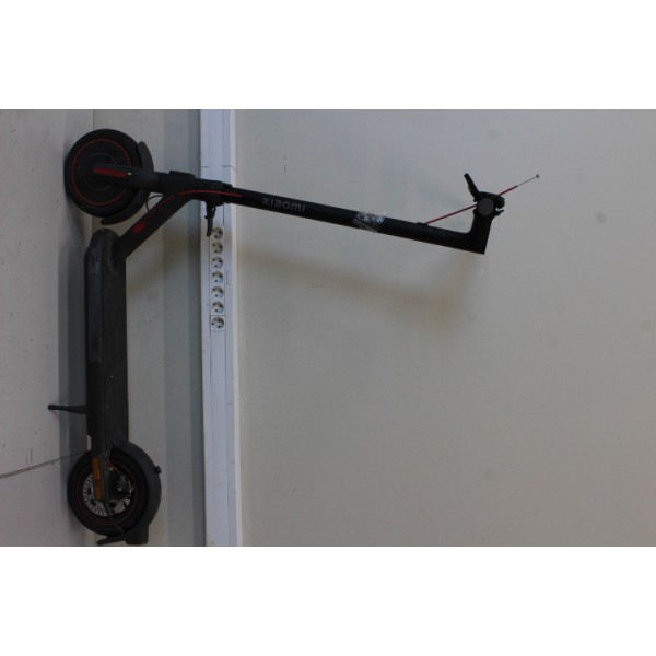 SALE OUT. Xiaomi Electric Scooter 4 ...