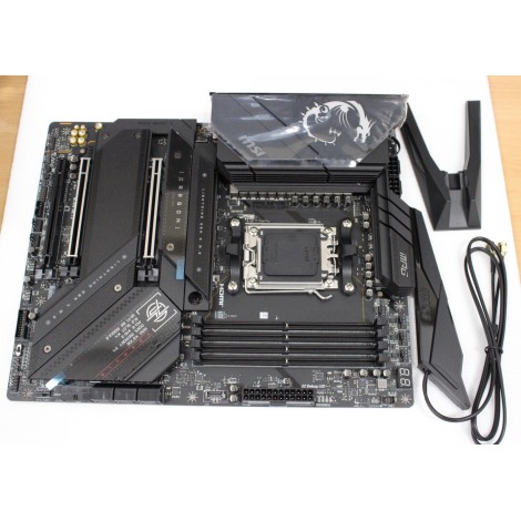 SALE OUT. MSI USED, REFURBISHED, WITHOUT ACCESSORIES, ONLY BACK PANEL, AND ANTENA INCLUDED