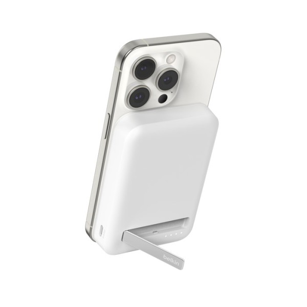 Belkin BoostCharge Pro 8000 mAh Wireless ...