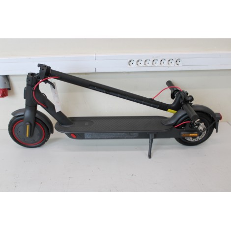 SALE OUT. Xiaomi Mi Electric Scooter Pro 2 (Black) | Xiaomi Mi Electric Scooter Pro 2 | 600 W | 25 km/h | 3 month(s) | Black | WITHOUT ORIGINAL PACKAGING, USED AS DEMO, LIGHT DAMAGES ON CHARGER