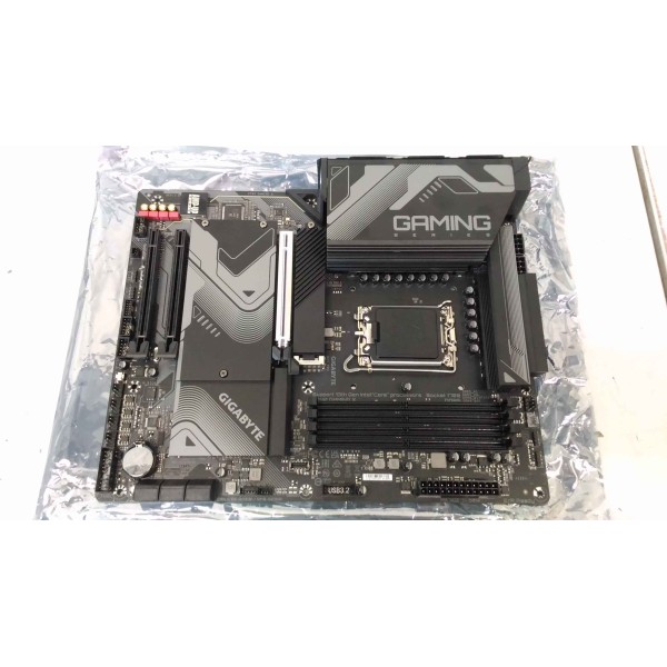 SALE OUT. GIGABYTE Z790 GAMING X ...